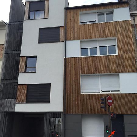 Appartement au pied de la cathédrale Reims Exterior foto