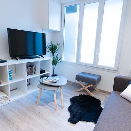 Appartement au pied de la cathédrale Reims Exterior foto