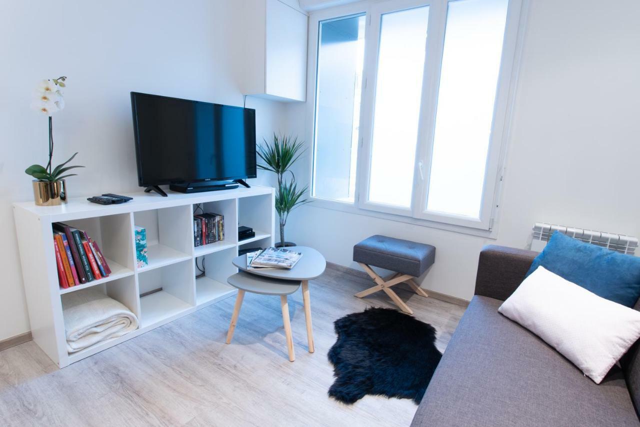 Appartement au pied de la cathédrale Reims Exterior foto